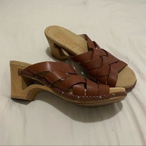 Womens Dansko sandals size 39